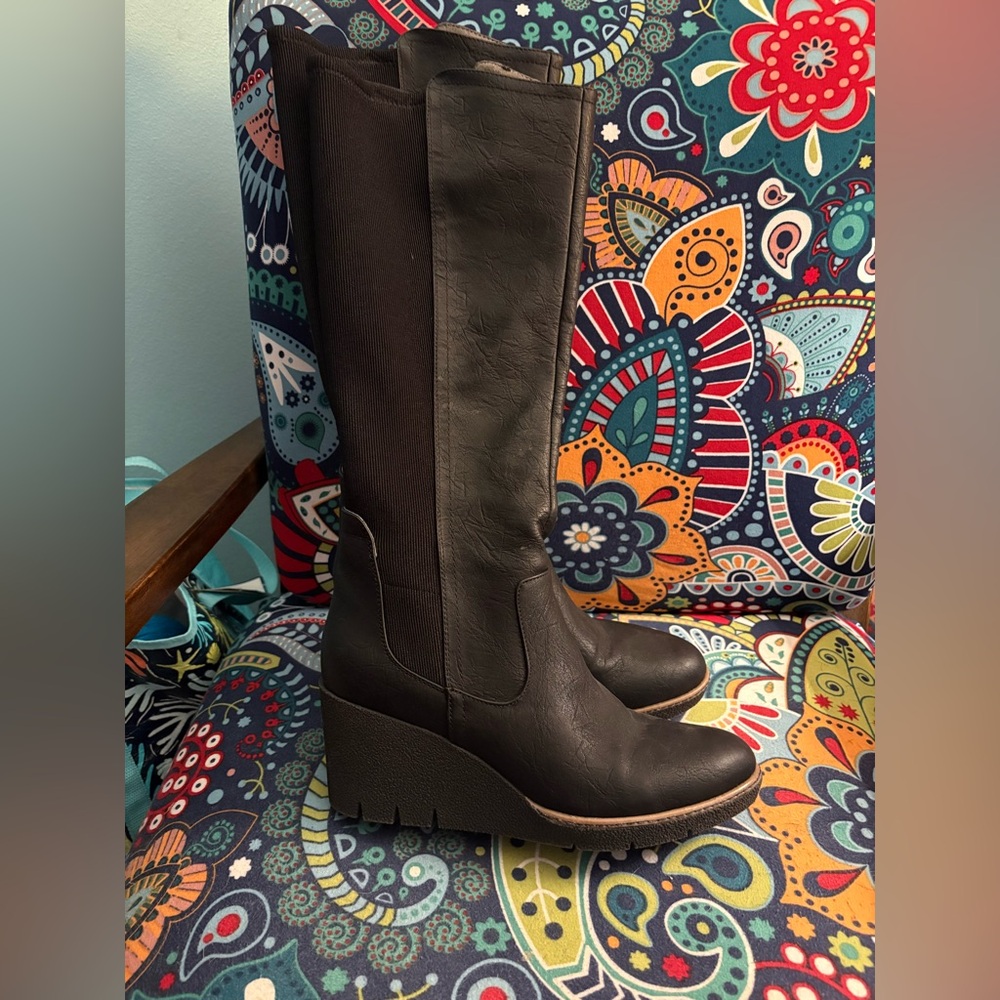 Dr Scholl’s Black Wedge Boots
